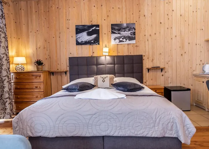 Nocleg ze śniadaniem U Jadzi 3*