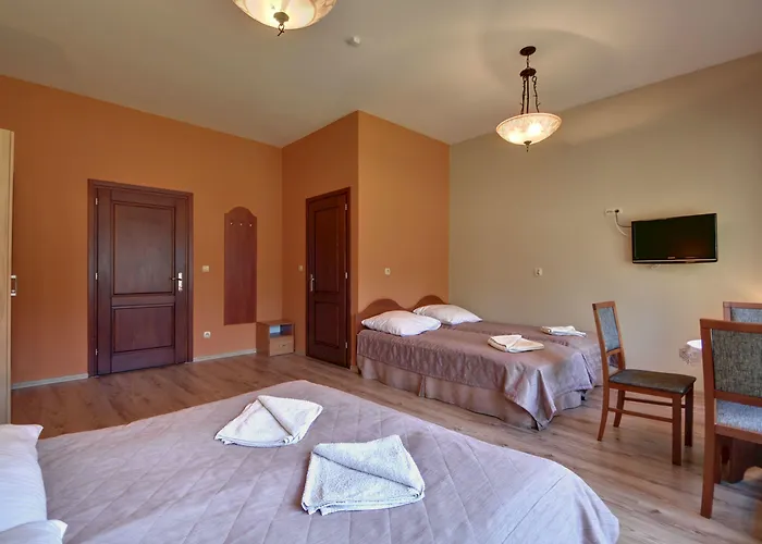 Nocleg ze śniadaniem U Jadzi 3*