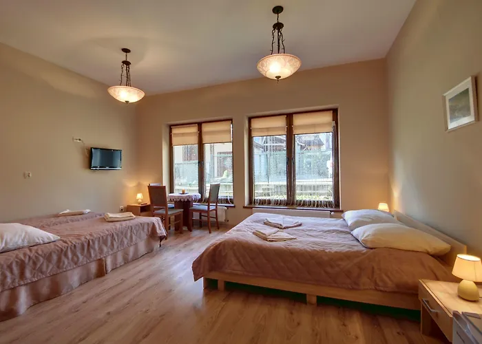 Nocleg ze śniadaniem U Jadzi 3*