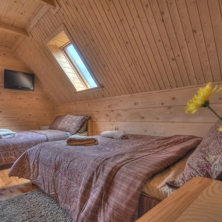 فندق مبيت وإفطار ويلا يو جادزي زاكوباني