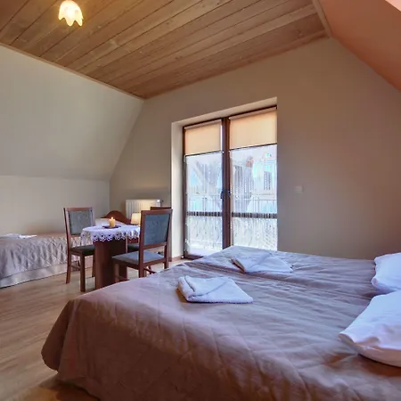 فندق مبيت وإفطار ويلا يو جادزي