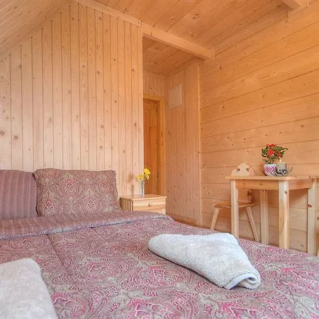 فندق مبيت وإفطار ويلا يو جادزي