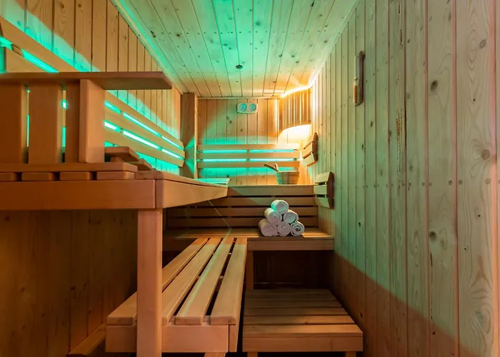 לינה וארוחת בוקר U Jadzi 3*